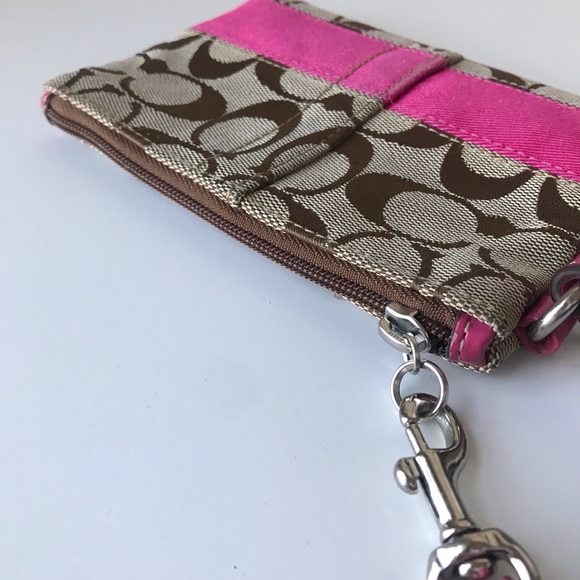 Coach Signature Jacquard Patent Leather Monogram Wristlet, Y2K / Vintage - Picture 12 of 16